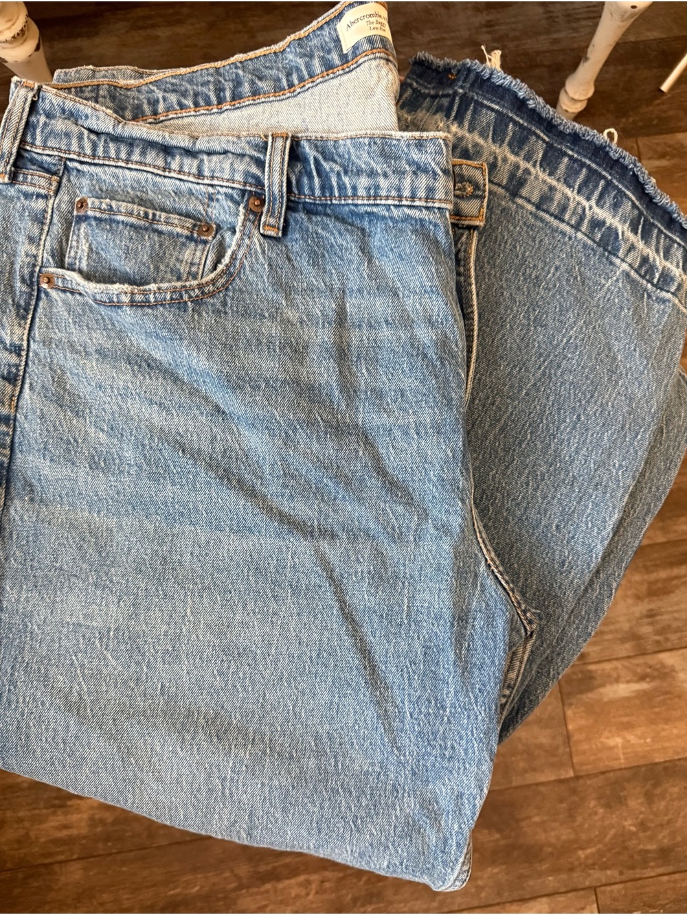Abercrombie & Fitch Light Blue Relaxed Women’s Jeans